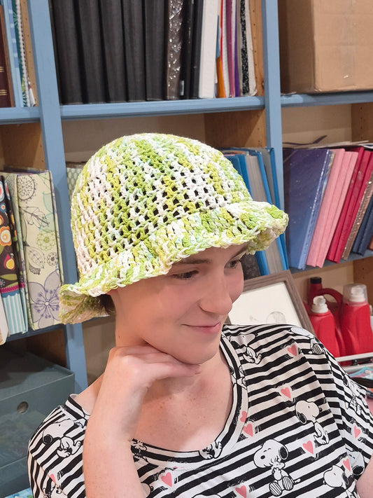 Ruffled Brim Bucket hat